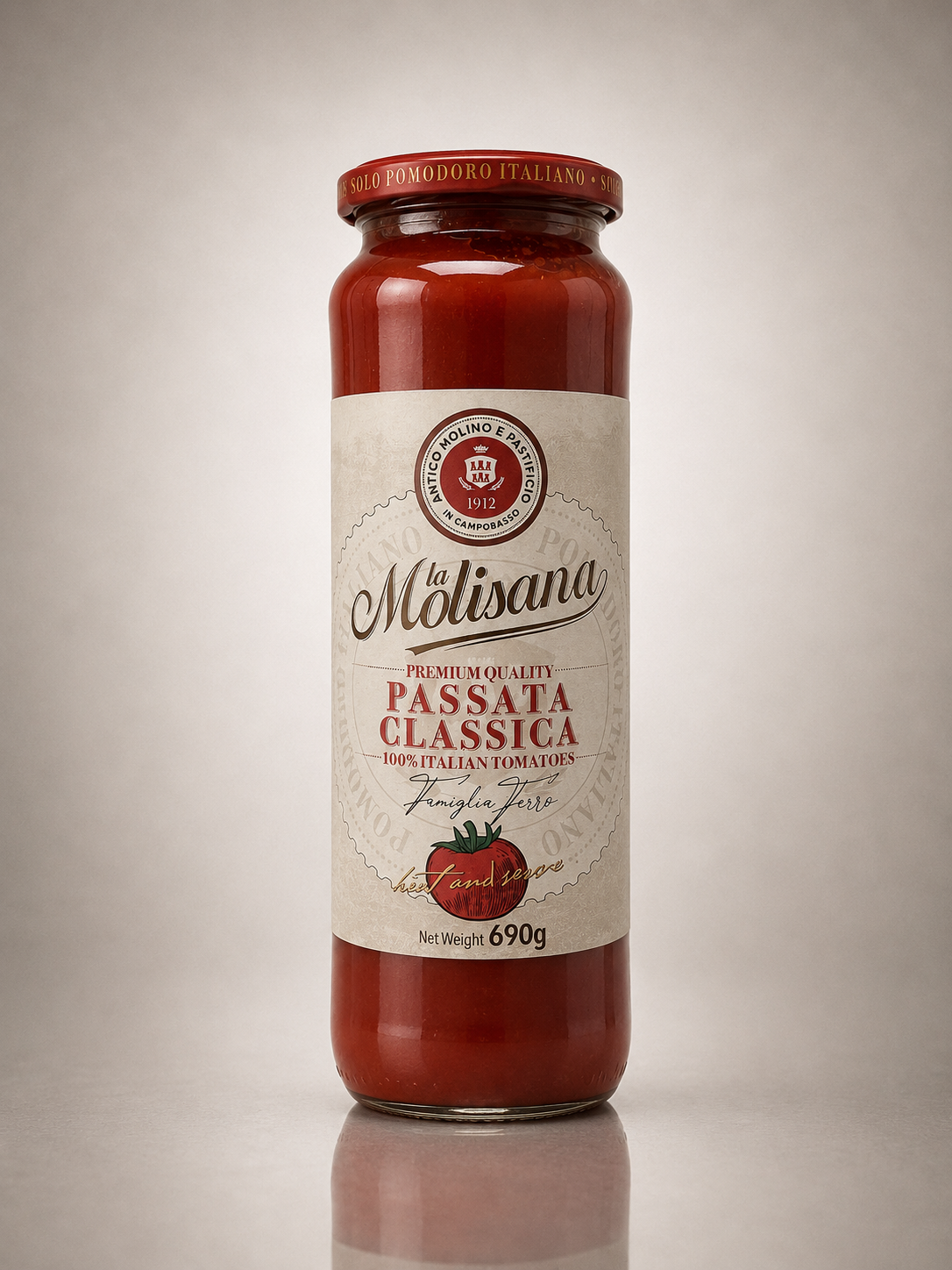 La Molisana passata classica bottle on a beige background